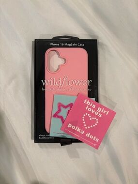 Wildflower Pink iPhone 16 MagSafe Case